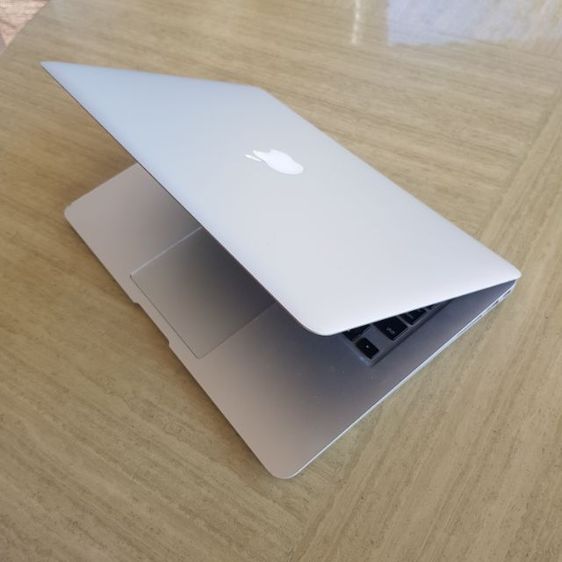 ไม่ใช่ อื่นๆ แมค โอเอส Micro USB Apple MacBook Air หน้าจอ 13นิ้ว ซื้อ มีนาคม 2021 i5 Ram 8 ไหลลื่น แบตทน สวย