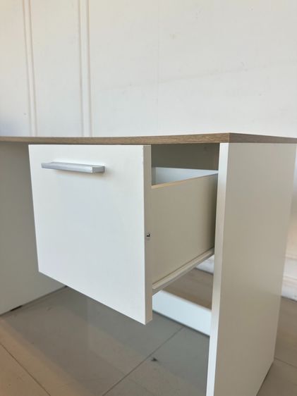 ชุดโต๊ะทำงาน 1 ลิ้นชัก ท็อปสีบีชลายไม้ โครงสีขาว พร้อมเก้าอี้  รูปที่ 5