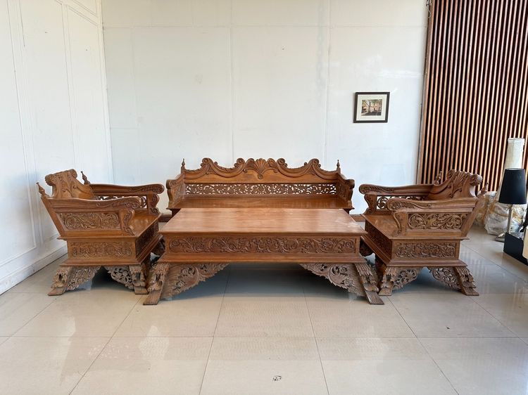 ชุดรับแขกไม้สัก ฉลุลายและงานแกะสลัก สีน้ำตาล