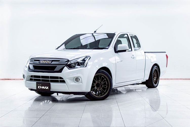 รถ Isuzu D-MAX 1.9 L สี ขาว