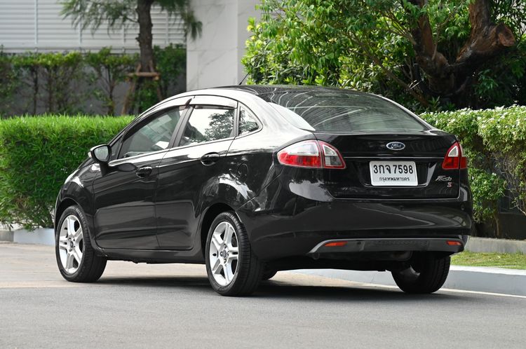 Ford Fiesta 2014 1.5 Sport Sedan เบนซิน ไม่ติดแก๊ส เกียร์อัตโนมัติ ดำ รูปที่ 3