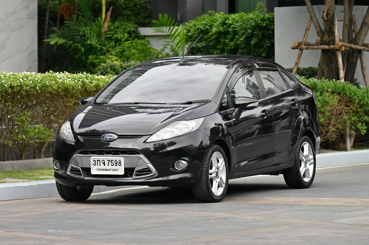 รถ Ford Fiesta 1.5 Sport สี ดำ