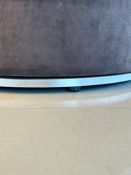 โซฟาทรงกลม ฐานหมุนได้ เบาะผ้ากำมะหยี่สีน้ำตาลเข้ม พร้อมหมอนอิง  รูปที่ 9