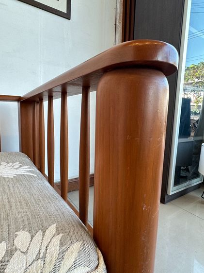 เก้าอี้อาร์มแชร์ไม้สัก เบาะผ้าลายดอกไม้สีเทา รูปที่ 9