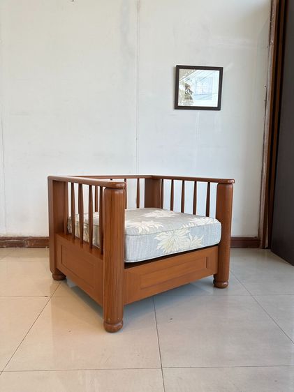 เก้าอี้นวม/เก้าอี้มีที่เท้าแขน ผ้าหุ้มเบาะ น้ำตาล เก้าอี้อาร์มแชร์ไม้สัก เบาะผ้าลายดอกไม้สีเทา