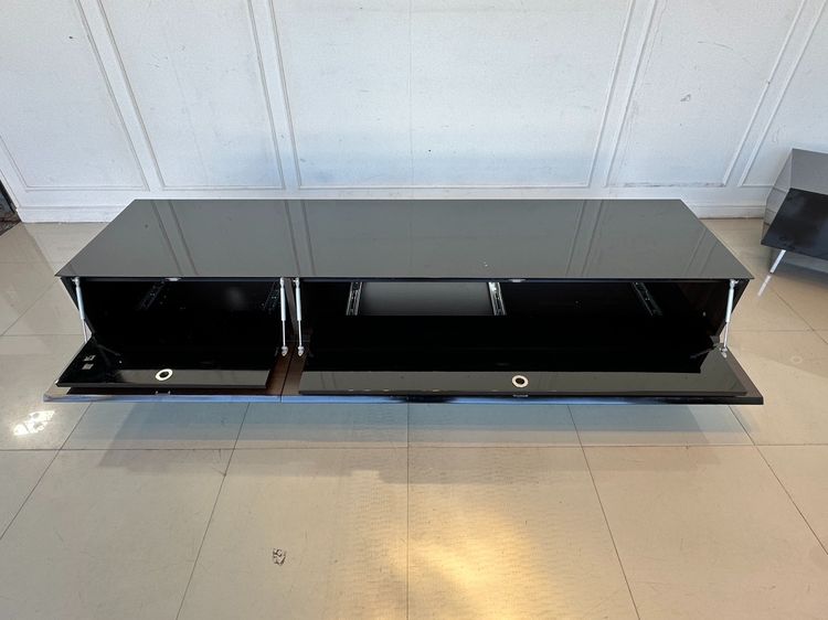 ตู้วางทีวี 2 บานเปิด โครงไม้ MDF ผิวไฮกรอสสีดำ ขาเหล็ก   รูปที่ 14