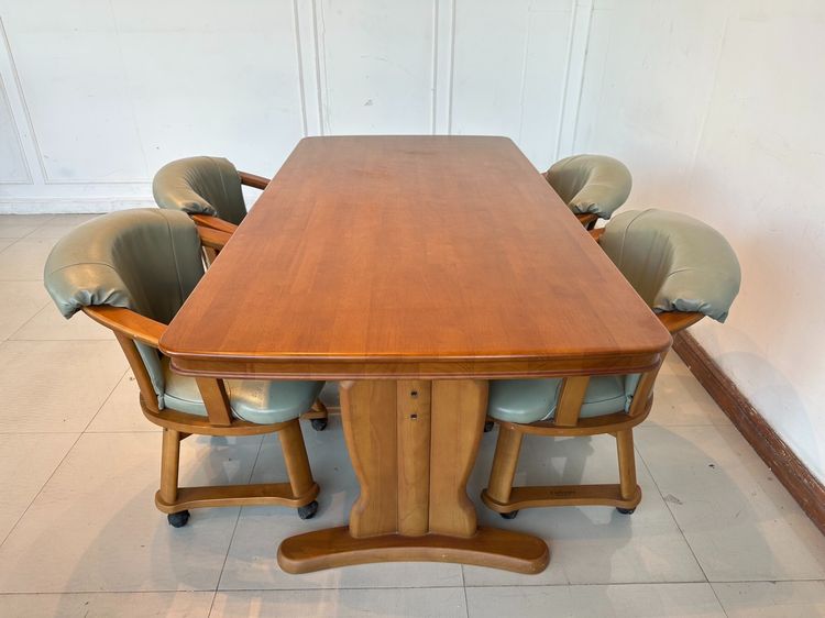 ชุดโต๊ะทานอาหารไม้สนประสาน 4 ที่นั่ง แบรนด์ APINA พร้อมเก้าอี้  รูปที่ 4