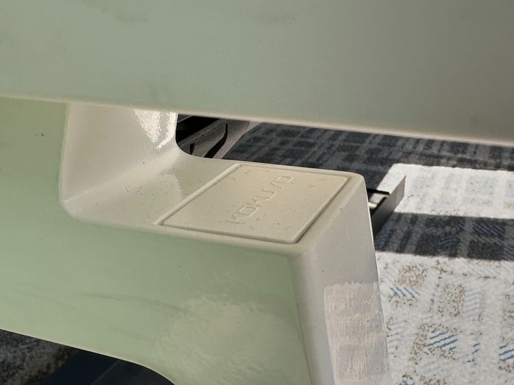 โต๊ะประชุม 6-8 ที่นั่ง ท็อปไม้ MDF คานสีดำ ขาสีขาว รูปที่ 13