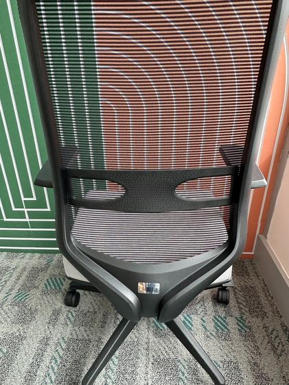 เก้าอี้สำนักงาน แบรนด์ LAMEX เบาะผ้าสีเทา ขาพลาสติก ล้อเลื่อน รูปที่ 9