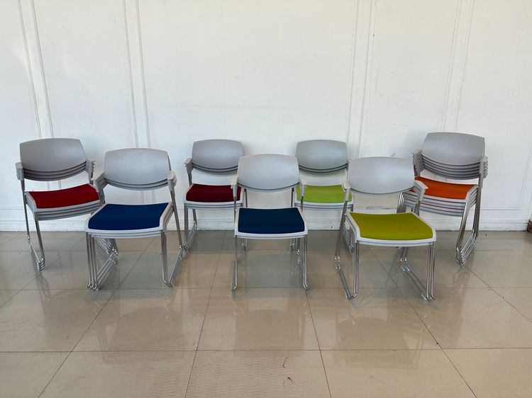 อื่นๆ อื่นๆ เทา เก้าอี้ แบรนด์ KOKUYO เบาะผ้า คละสี โครงขาเหล็ก