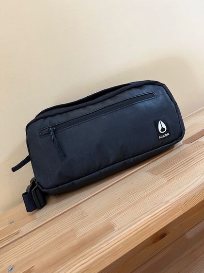 ขายกระเป๋าคาดเอว คาดอก NIXON ของแท้สีดำ ของแท้ ใส่ของจุใจ น้ำหนักเบา ผ้าสะท้อนน้ำ เทึ่ยวปีใหม่ สะพายคล่องตัว สภาพสวยจริง รูปที่ 2