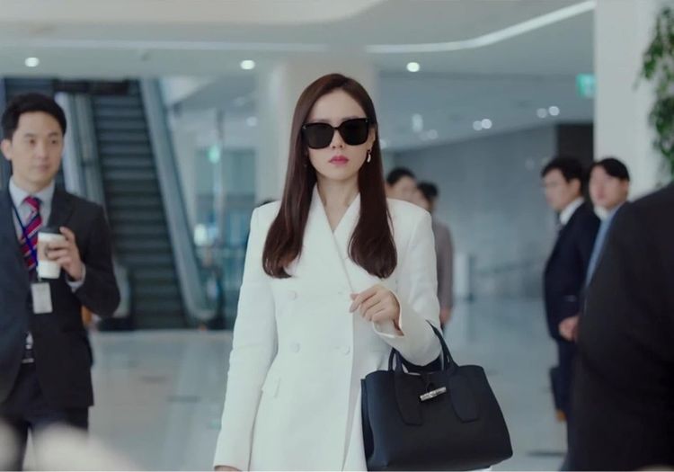 Gentle monster Her รุ่นเซรี ออกshop ไทย รูปที่ 4