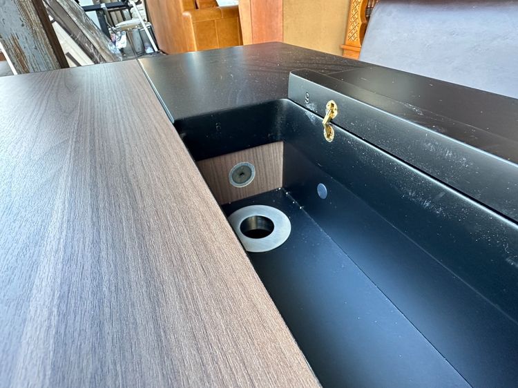 โต๊ะทำงานผู้บริหาร แบรนด์  MODERNFORM รูปที่ 13