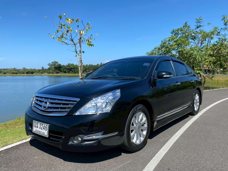 รถ Nissan Teana 2.0 200 XL สี ดำ