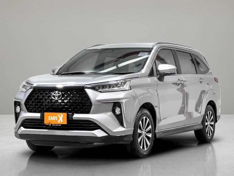 รถ Toyota Veloz 1.5 Smart สี บรอนซ์เงิน