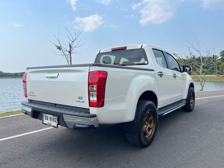 Isuzu D-MAX 2019 1.9 Hi-Lander Stealth Z Prestige Pickup ดีเซล ไม่ติดแก๊ส เกียร์ธรรมดา ขาว รูปที่ 3