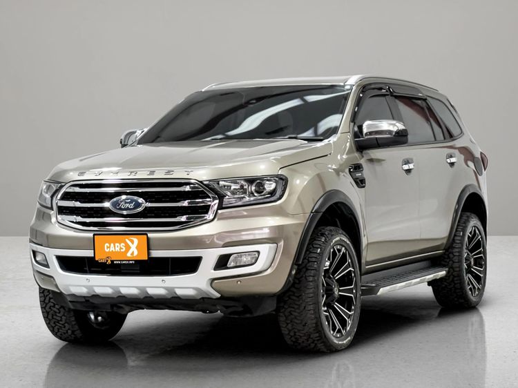 รถ Ford Everest 2.0 Titanium Plus 4WD สี น้ำตาล