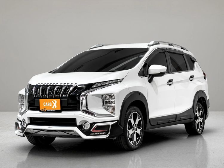 รถ Mitsubishi Xpander Cross 1.5 สี ขาว