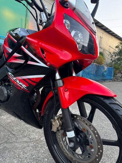 HONDA CBR 150R คาร์บูเกียร์สตาร์ทมือ  เครื่องดีมากสีสวยมากต้องมาดูของจริงมีสถานที่ให้ทดลองขับขี่ก่อนซื้อ รูปที่ 15
