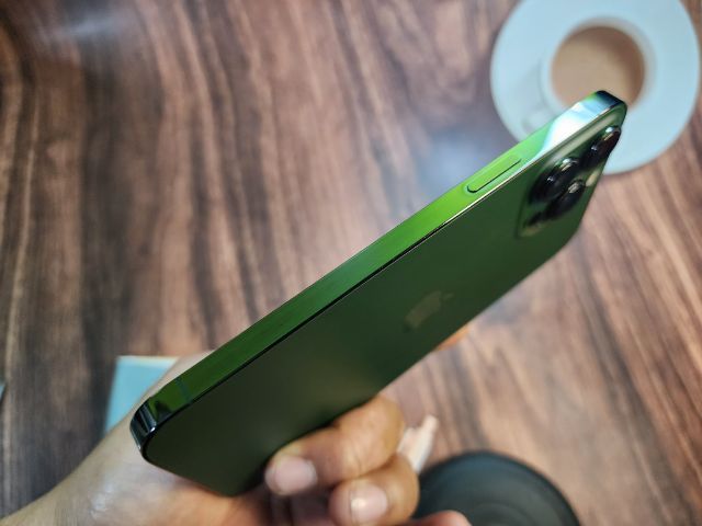 13 promax. 128GB ตำหนิขอบล่าง รูปที่ 7