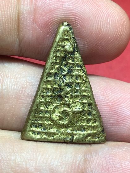 เหรียญหล่อหลวงพ่อเพรชพิมพ์มือแปรเนื้อแก่น้ำทอง รูปที่ 6