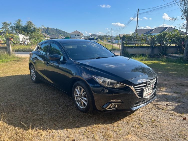 รถ Mazda Mazda3 2.0 C สี ดำ