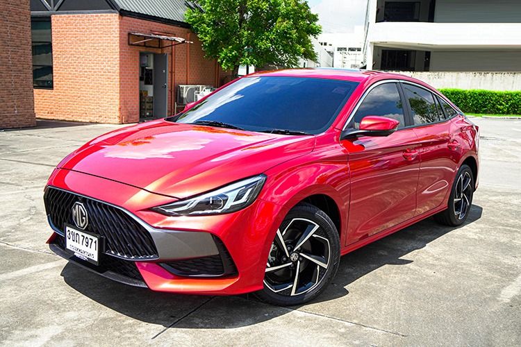 รถ MG MG5 1.5 X สี แดง