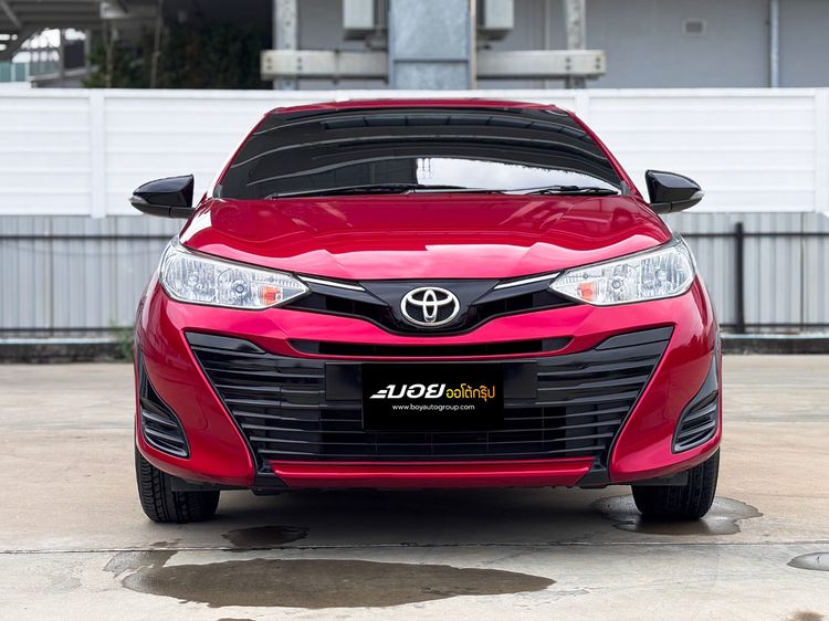 Toyota Yaris ATIV 2020 1.2 Mid Sedan เบนซิน ไม่ติดแก๊ส เกียร์อัตโนมัติ แดง รูปที่ 2