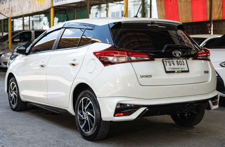Toyota Yaris 2022 1.2 Sport Sedan เบนซิน ไม่ติดแก๊ส เกียร์อัตโนมัติ ขาว รูปที่ 3