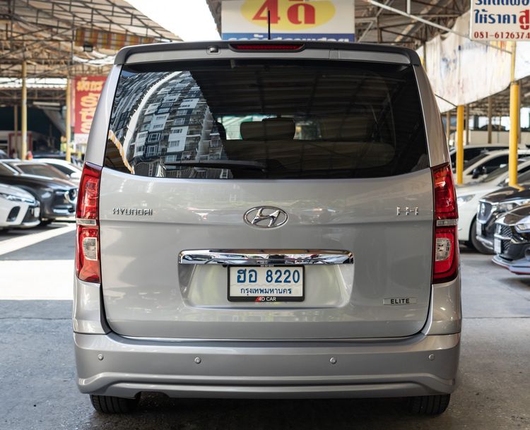 Hyundai H-1  2019 2.5 Elite Van ดีเซล ไม่ติดแก๊ส เกียร์อัตโนมัติ เทา รูปที่ 4