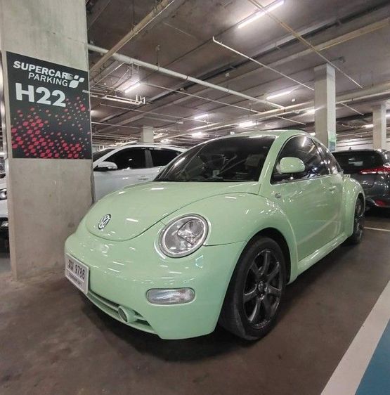 รถ Volkswagen Beetle 2.0 สี เขียว