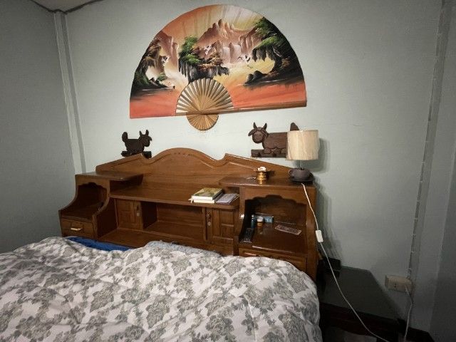 ขายเตียงไม้สัก ขนาด 6 ฟุตพร้อมฟูก