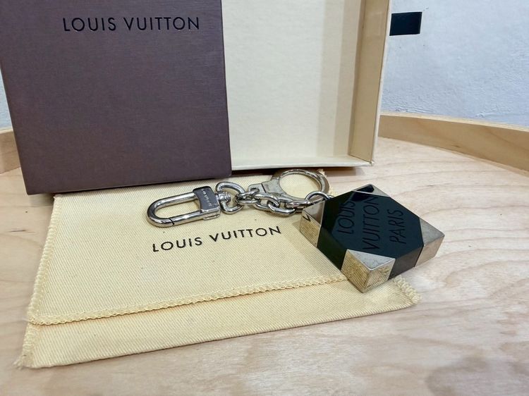 Louis Vuitton  รูปที่ 2