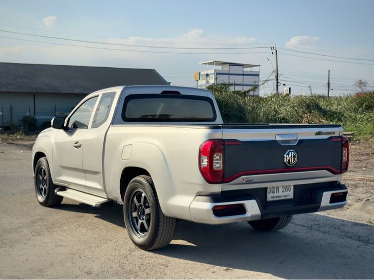 MG Extender 2022 2.0 Grand X Pickup ดีเซล ไม่ติดแก๊ส เกียร์ธรรมดา บรอนซ์เงิน รูปที่ 2