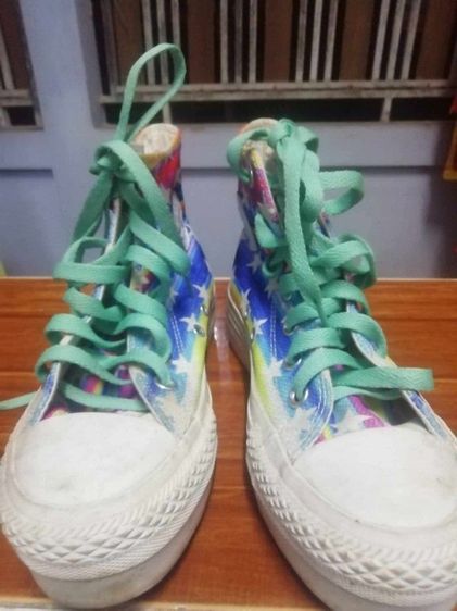 รองเท้าวินเทจ