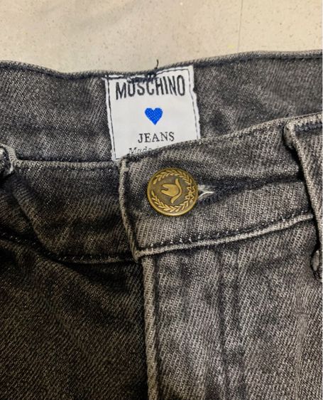 กางเกงยีนส์ Moschino รูปที่ 3