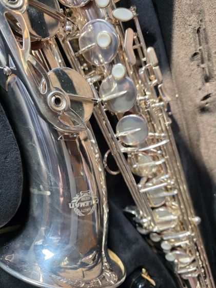 Tenor saxophone COLMAN silver plate color. สภาพเยี่ยม ไม่มีลอก นวมยังใช้ได้อีกยาวๆ mouth MIDWAY 4C รูปที่ 10