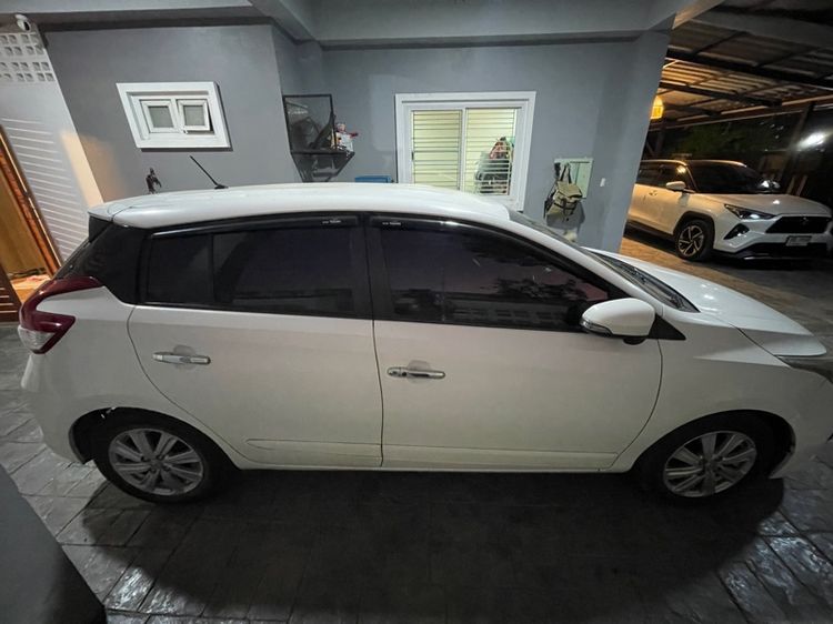 Toyota Yaris 2013 1.5 G Sedan เบนซิน ไม่ติดแก๊ส เกียร์อัตโนมัติ ขาว รูปที่ 4