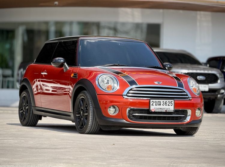 รถ Mini Hatch Cooper 1.6 สี ส้ม