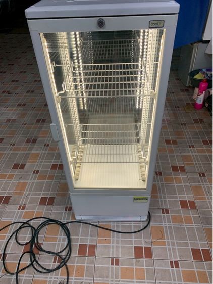 ตู้แช่เค้กขนาดความสูง 1.10m กว้าง 0.42m ลึก 0.36m