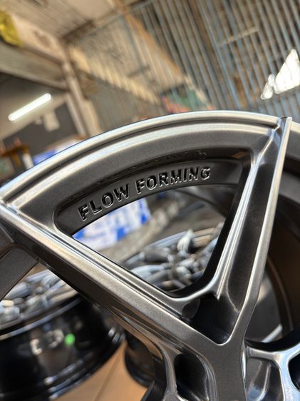 ล้อแม็กมือ1 ขอบ17 ก้านY 4รู100 กว้าง7.5 ออฟ35 สีไฮเปอร์แบล็ค ล้อเบา FLOW FORMING งานJP งานสวยมากๆ รูปที่ 7