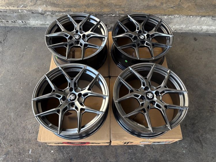 ล้อแม็กมือ1 ขอบ17 ก้านY 4รู100 กว้าง7.5 ออฟ35 สีไฮเปอร์แบล็ค ล้อเบา FLOW FORMING งานJP งานสวยมากๆ