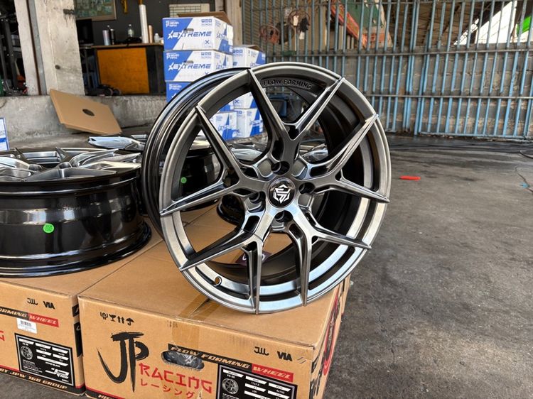 ล้อแม็กมือ1 ขอบ17 ก้านY 4รู100 กว้าง7.5 ออฟ35 สีไฮเปอร์แบล็ค ล้อเบา FLOW FORMING งานJP งานสวยมากๆ รูปที่ 6