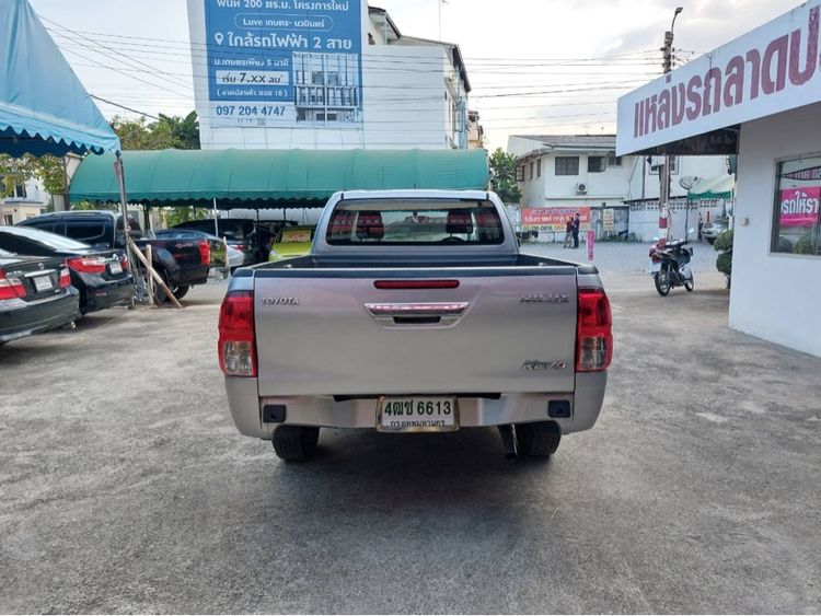 Toyota Hilux Revo 2017 2.4 J Plus Pickup ดีเซล ไม่ติดแก๊ส เกียร์ธรรมดา บรอนซ์เงิน รูปที่ 4