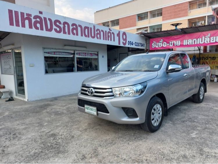 Toyota Hilux Revo 2017 2.4 J Plus Pickup ดีเซล ไม่ติดแก๊ส เกียร์ธรรมดา บรอนซ์เงิน
