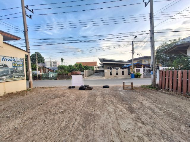 ขายที่ดินว่างเปล่า ใกล้ ร.ร.เขาท่าพระ