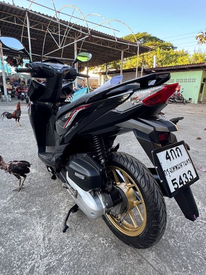 HONDA CLICK 125 ล้อแม็กซ์หัวฉีดสตาร์ทมือ เครื่องดีมากสีสวยมากต้องมาดูของจริงมีสถานที่ให้ทดลองขับขี่ก่อนซื้อ รูปที่ 8