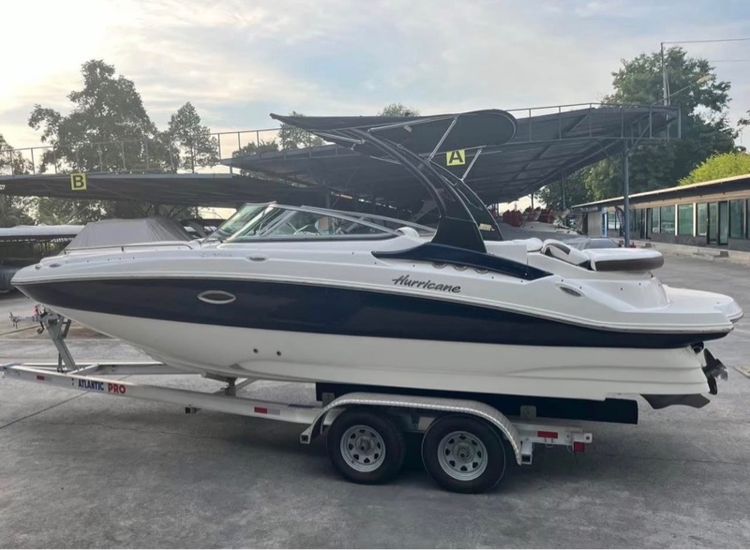 เรือสปอร์ท Hurricane SD2400 ปี2018 รูปที่ 4