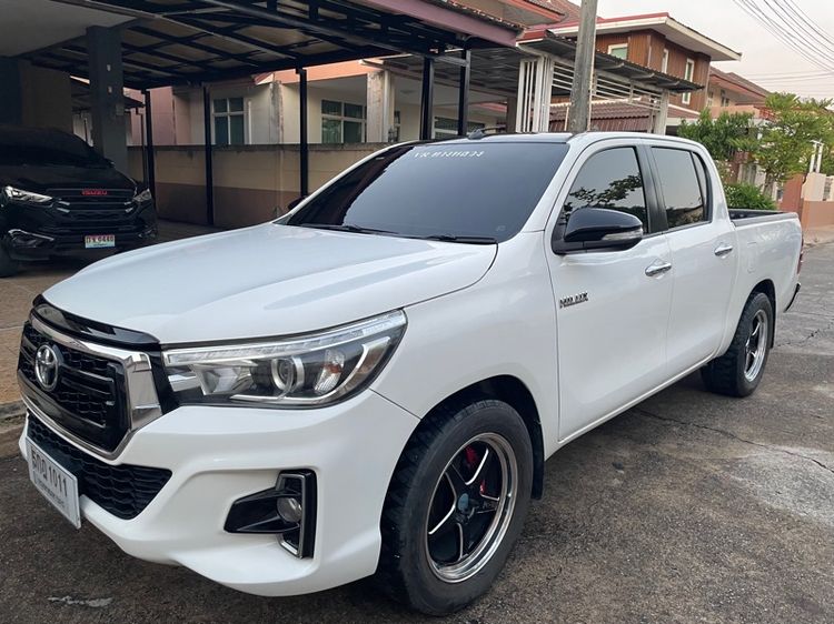 Toyota Hilux Revo 2016 2.4 J Plus Pickup ดีเซล ไม่ติดแก๊ส เกียร์ธรรมดา ขาว รูปที่ 2