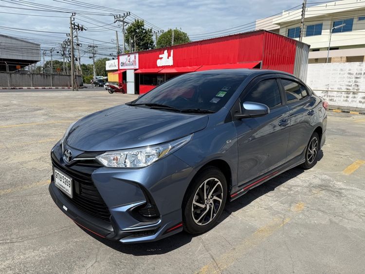 รถ Toyota Yaris ATIV 1.2 Entry สี ฟ้า